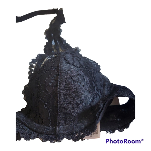 LA SENZA Black Lace Halter Bra - Size 30A, XXS - Picture 2 of 3
